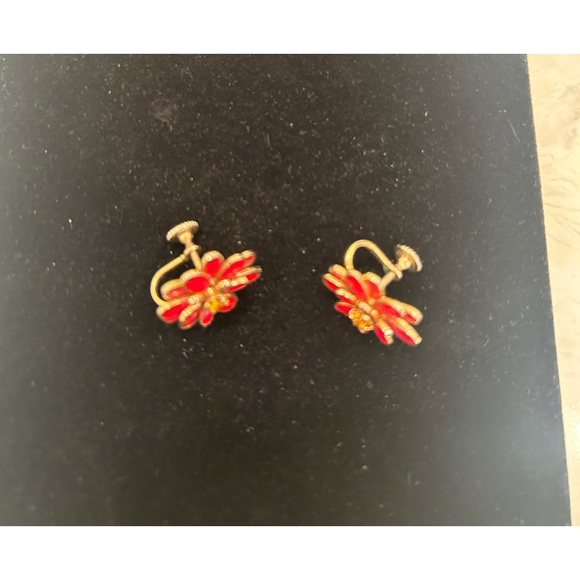 Weiss  Vintage Screw Back Earrings - Picture 6 of 6